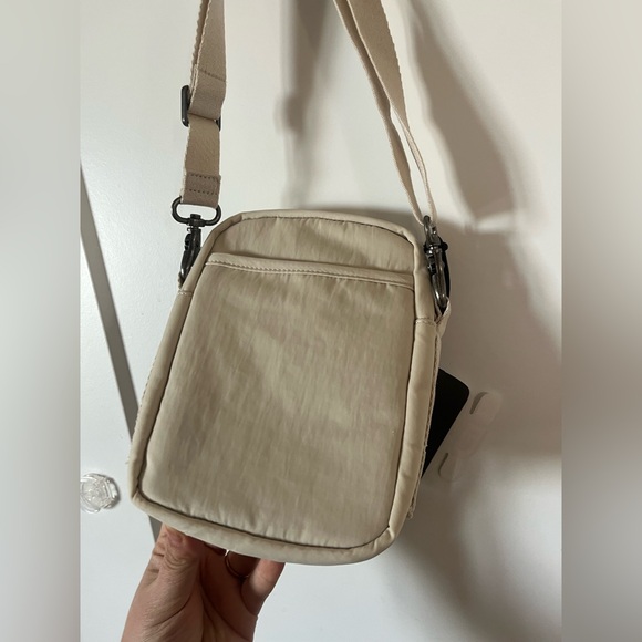 NWT Ogio Rise Pouch - Picture 6 of 6